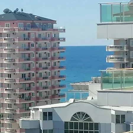 Cozy Sea View Next To The Beach, In The Mid Of The Market, Saturday Bazar, Restaurants & Bars Etc, Mahmutlar! Lägenhet *